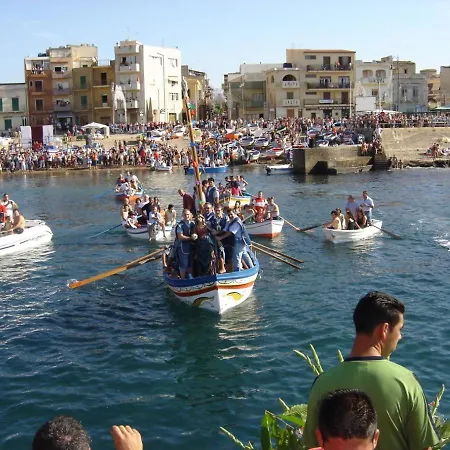 Sea Aspra فندق مبيت وإفطار 3*